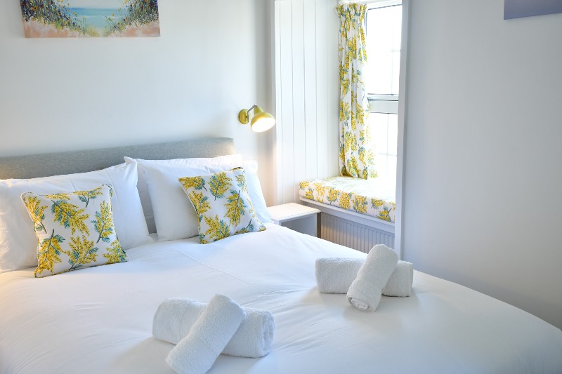 Dolphins Holiday Self Catering Isles of Scilly